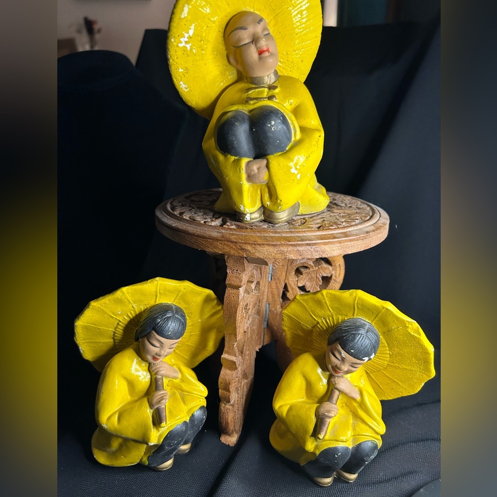 VTG MCM Chalkware set of 3 Asian figurines. Light surface damage on all 3.